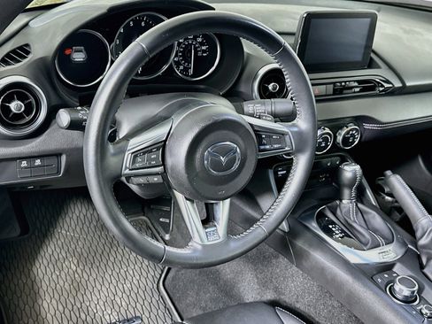 Used 2023 MAZDA MX-5 Miata Grand Touring w/ Weather Package RWD image 18