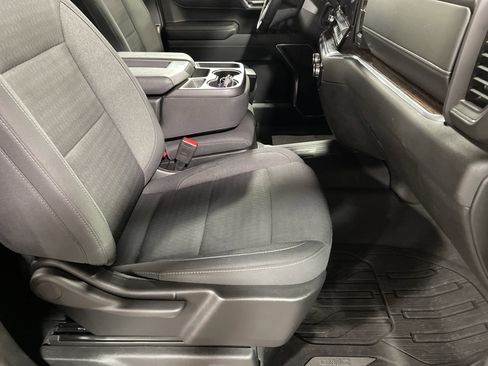 Used 2023 GMC Sierra 1500 SLE image 14