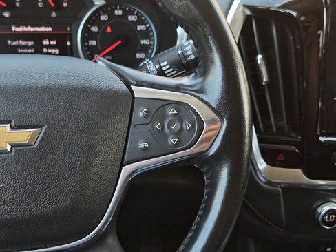 Used 2020 Chevrolet Traverse LT FWD image 16