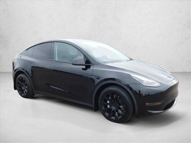 Used 2023 Tesla Model Y Long Range AWD/4WD image 6