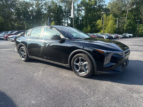 Used 2026 Kia K4 FWD image 3