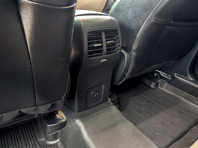 Certified 2022 Ford Escape SEL w/ Technology Package AWD/4WD image 15