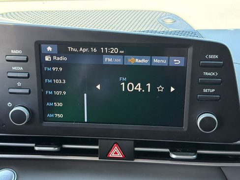 Used 2025 Hyundai Elantra Hybrid w/ Cargo Package FWD image 28
