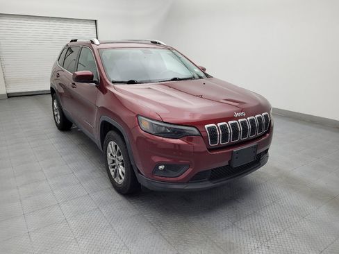 Used 2019 Jeep Cherokee Latitude Plus w/ Comfort/Convenience Group AWD/4WD image 13