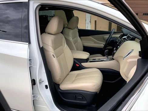 Used 2023 Nissan Murano SL w/ SL Moonroof Package image 9