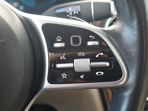 Used 2022 Mercedes-Benz GLC 300 4MATIC image 37