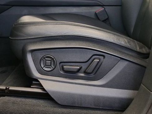 Used 2024 Audi Q7 3.0T Premium Plus image 11