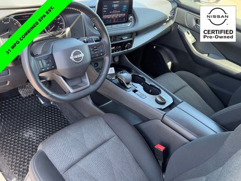 Certified 2025 Nissan Rogue SV image 16