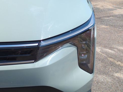 Certified 2025 Kia K4 EX FWD image 10