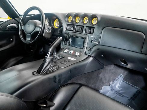 Used 2001 Dodge Viper GTS image 32