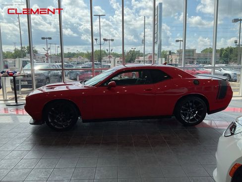 Used 2022 Dodge Challenger R/T Scat Pack w/ Driver Convenience Group image 2