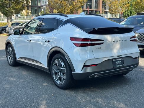 Certified 2024 Genesis GV60 RWD image 3