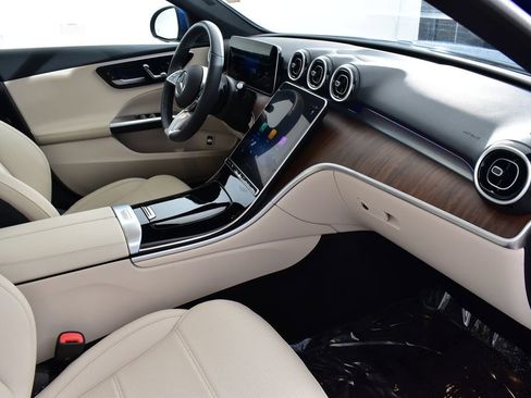 Certified 2025 Mercedes-Benz C 300 4MATIC Sedan image 38