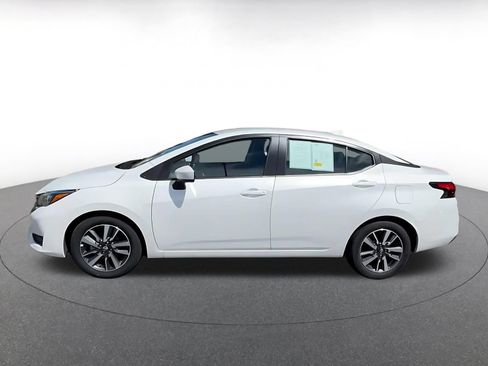 Used 2025 Nissan Versa SV FWD image 9