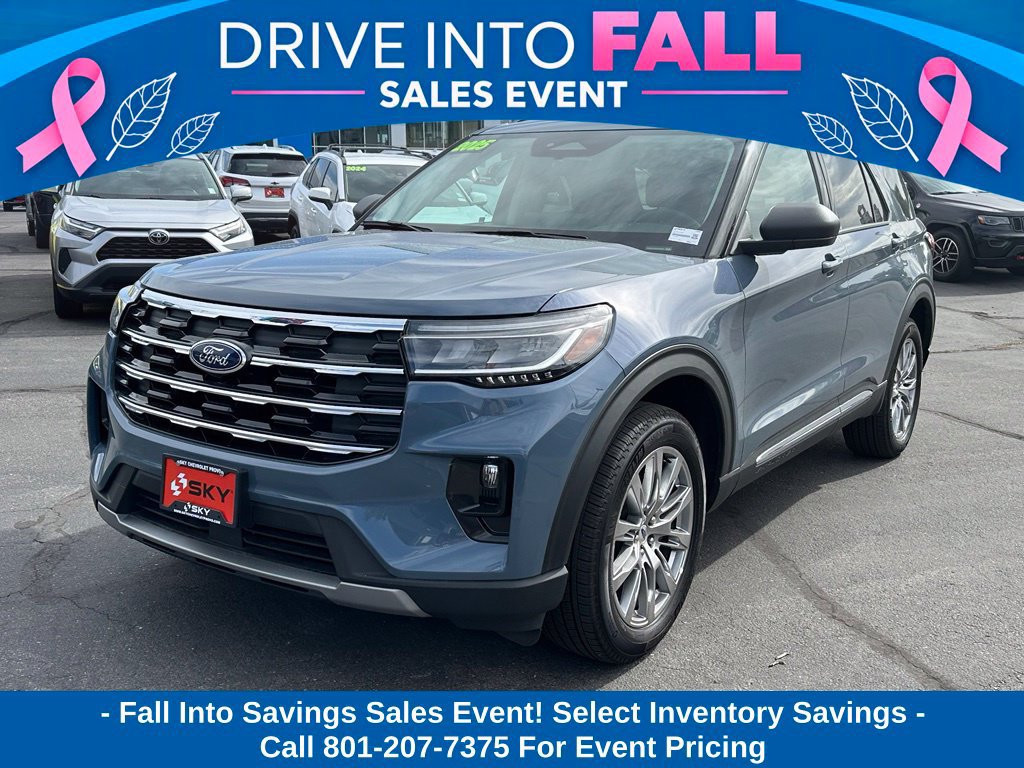 Used 2025 Ford Explorer Active w/ Active Comfort Package AWD/4WD image 2