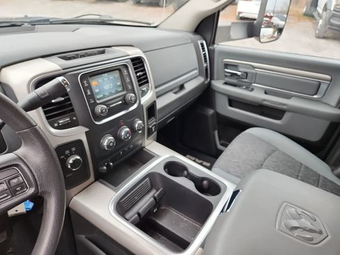 Used 2018 RAM 3500 SLT image 10