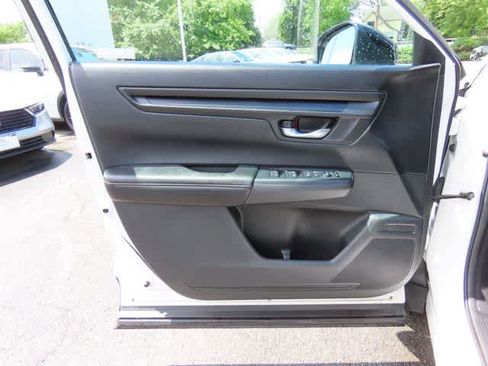 Used 2023 Honda CR-V Sport image 16