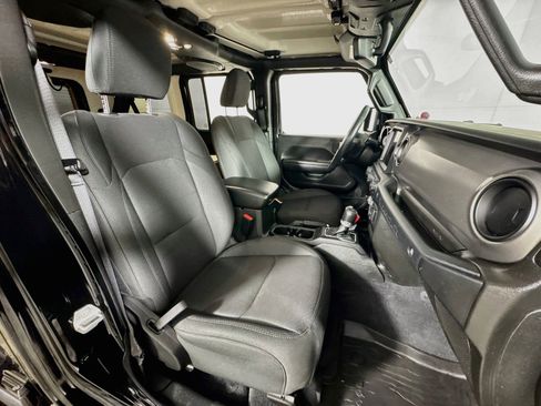 Used 2022 Jeep Wrangler Unlimited Sport AWD/4WD image 26