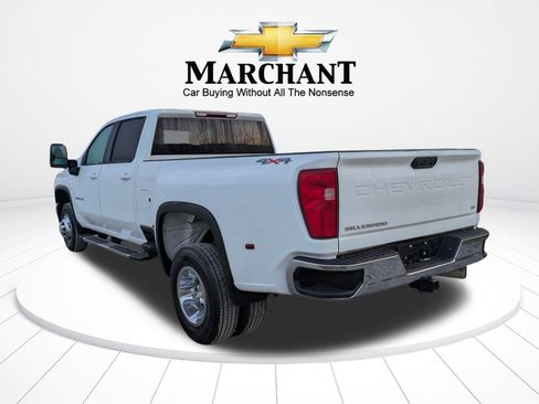 Used 2024 Chevrolet Silverado 3500 LT image 6