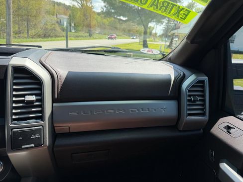 Used 2019 Ford F450 King Ranch w/ King Ranch Ultimate Package AWD/4WD image 40