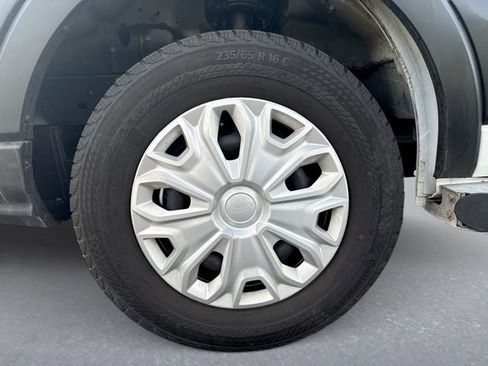 Used 2024 Ford Transit 250 Low Roof w/ Exterior Upgrade Package RWD image 21