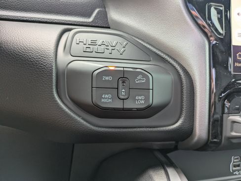 New 2026 RAM 2500 Big Horn AWD/4WD image 16
