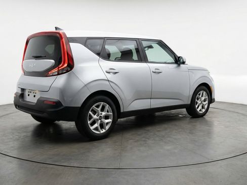 Used 2025 Kia Soul LX w/ LX Technology Package image 7
