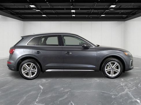 Used 2021 Audi Q5 e Premium Plus image 6
