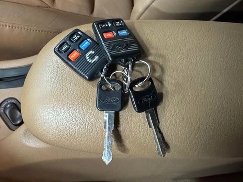 Used 1995 Ford Mustang GT RWD image 40