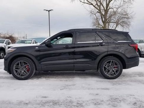 New 2026 Ford Explorer ST-Line w/ ST-Line Street Pack image 6