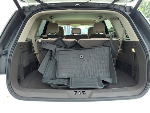 Used 2024 Lincoln Aviator AWD image 8
