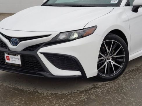 Certified 2023 Toyota Camry SE w/ Cold Weather Package image 5