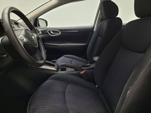 Used 2019 Nissan Sentra SV FWD image 17