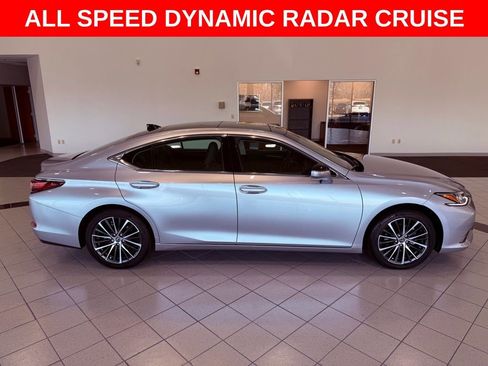 Certified 2025 Lexus ES 350 w/ Premium Package image 8