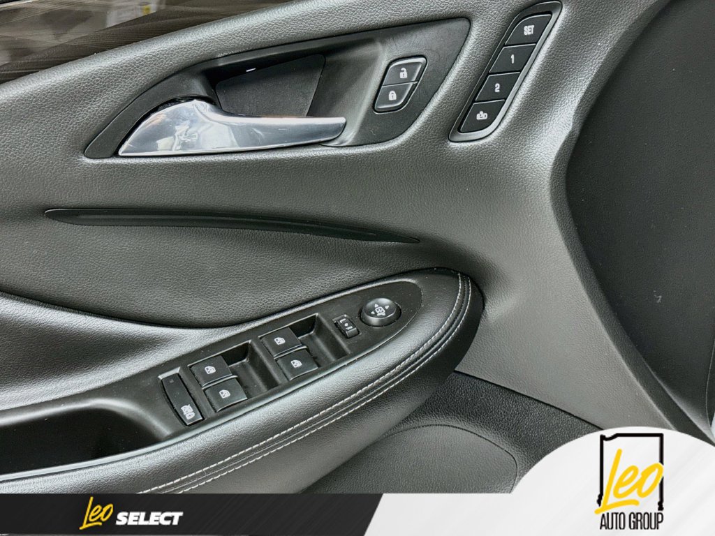 Used 2019 Buick Envision Essence AWD/4WD image 20