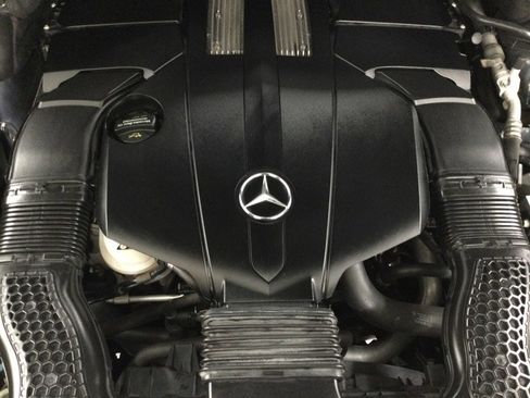 Used 2016 Mercedes-Benz GL 450 4MATIC image 30