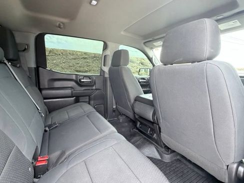 Used 2020 Chevrolet Silverado 1500 Custom Trail Boss w/ Custom Convenience Package AWD/4WD image 18