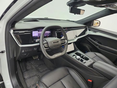 Used 2025 Jeep Wagoneer S Launch Edition AWD/4WD image 9