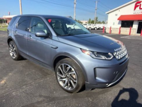 Used 2023 Land Rover Discovery Sport SE AWD/4WD image 2