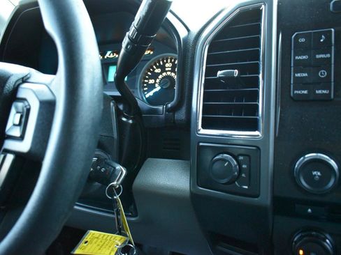 Used 2017 Ford F150 XLT AWD/4WD image 36