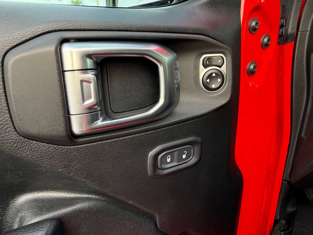 Used 2020 Jeep Gladiator Sport w/ Quick Order Package 24S AWD/4WD image 18