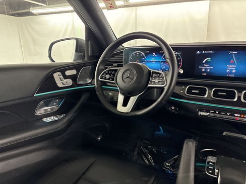 Used 2020 Mercedes-Benz GLS 450 4MATIC image 28