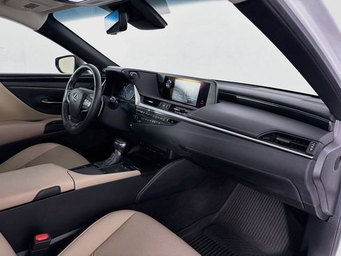 Used 2019 Lexus ES 350 w/ Accessory Package 2 FWD image 29