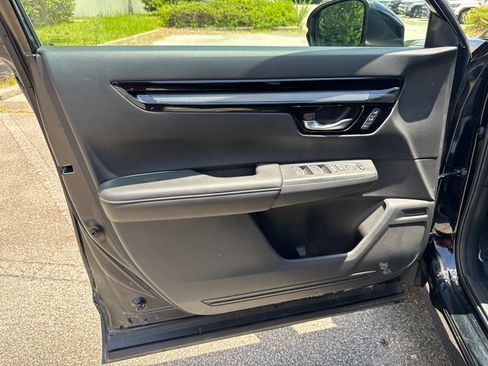 Used 2024 Honda CR-V EX-L image 10