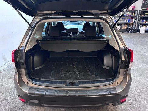 Used 2019 Subaru Forester Premium w/ All-Weather Package AWD/4WD image 23
