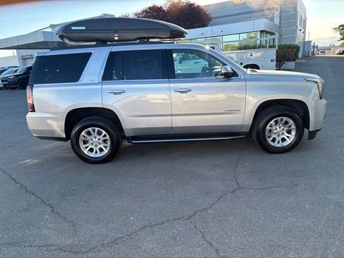 Used 2018 GMC Yukon SLT w/ Open Road Package AWD/4WD image 10