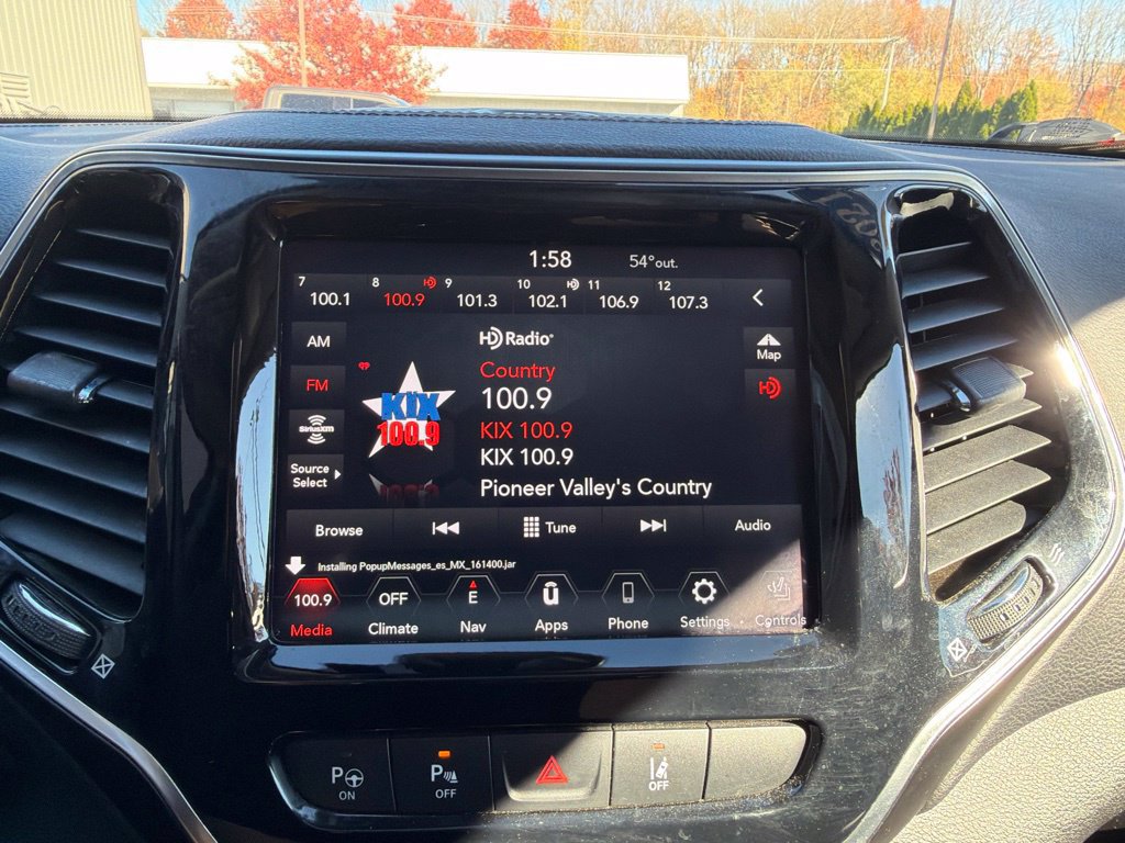 Certified 2021 Jeep Cherokee Limited w/ Elite Package AWD/4WD image 24