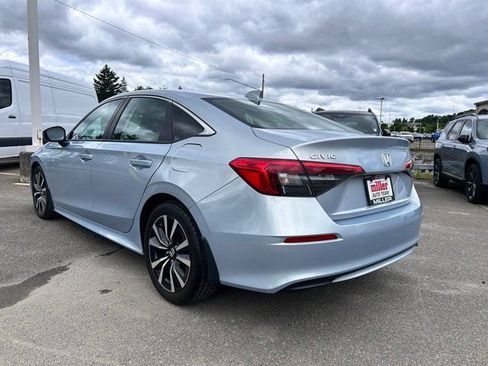 Used 2022 Honda Civic EX image 3