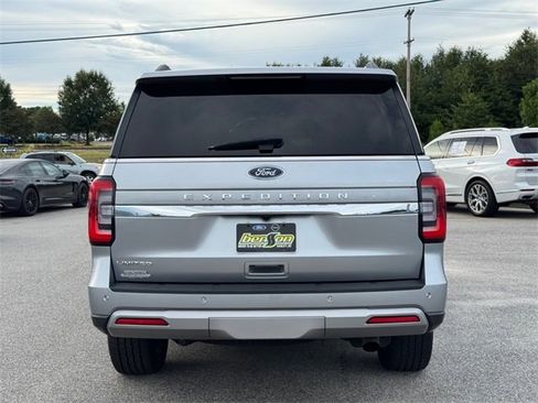 Used 2024 Ford Expedition Limited image 4