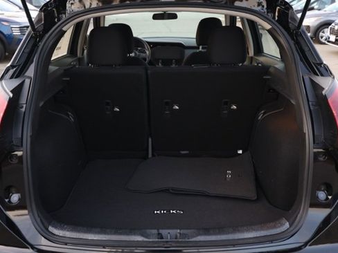 New 2025 Nissan Kicks Play S image 16